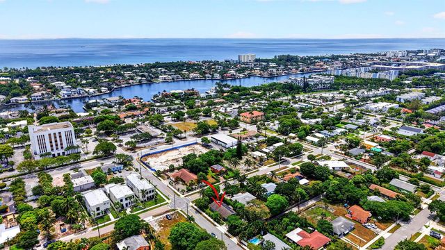 310 SE 8TH Street, Delray Beach, FL 33483