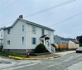 1300 Ridge Ave, Latrobe, PA 15650