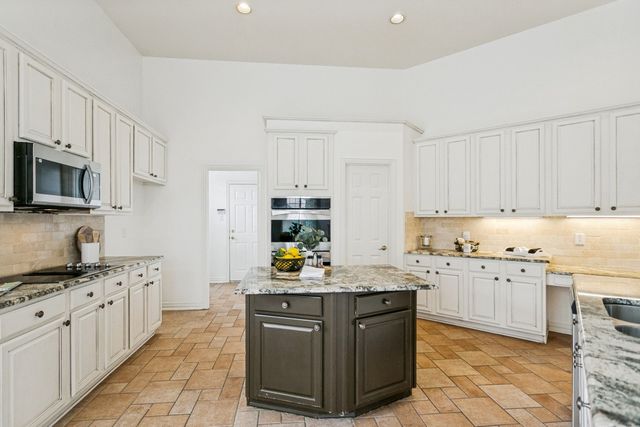 9499 Blackthorn Trail, Frisco, TX 75033