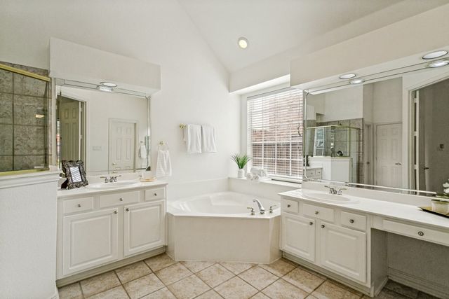 9499 Blackthorn Trail, Frisco, TX 75033