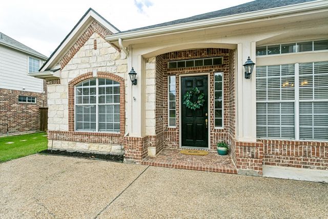 9499 Blackthorn Trail, Frisco, TX 75033