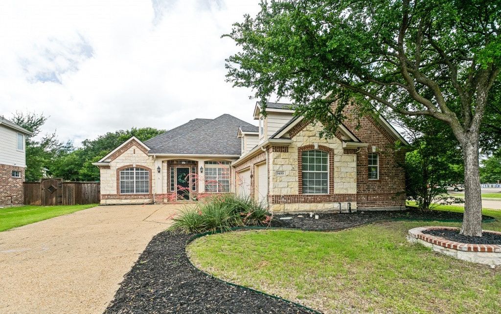 9499 Blackthorn Trail, Frisco, TX 75033