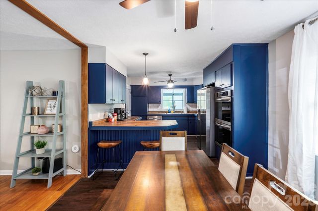 23 Springwood Drive, Asheville, NC 28805