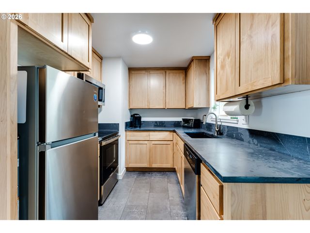 328 DEAN Ave, Eugene, OR 97404