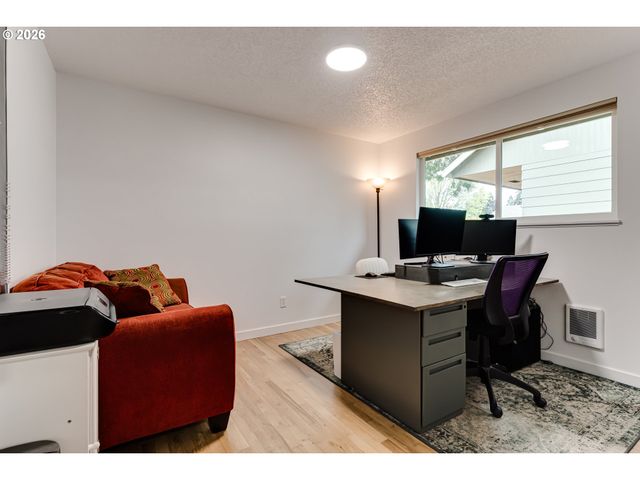 328 DEAN Ave, Eugene, OR 97404