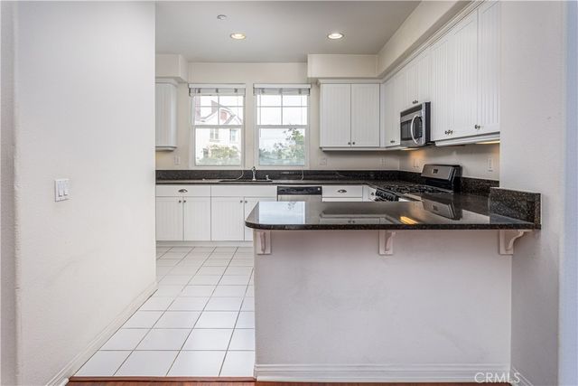 755 Harbor Cliff Way 110, Oceanside, CA 92054