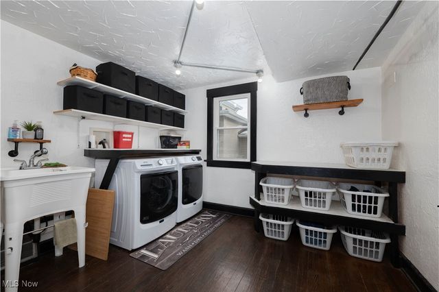 408 E Gorgas Street, Louisville, OH 44641