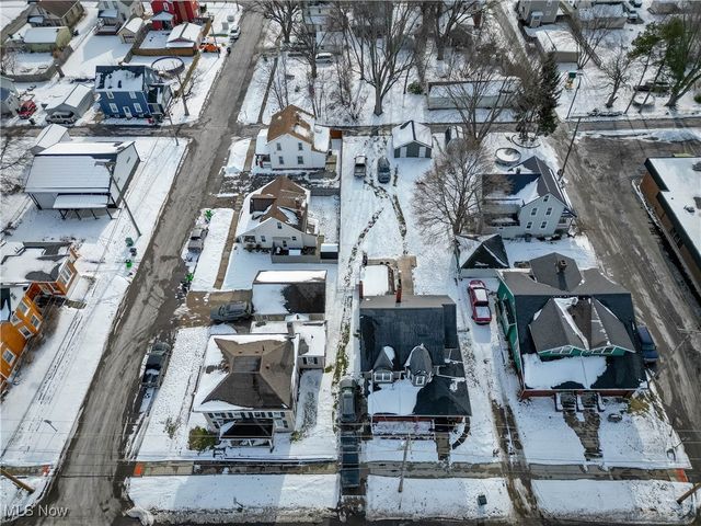 408 E Gorgas Street, Louisville, OH 44641