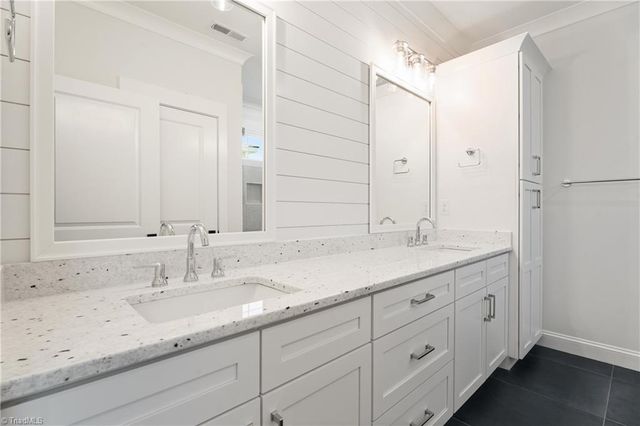 911 Eucalyptus Court, Winston-salem, NC 27106