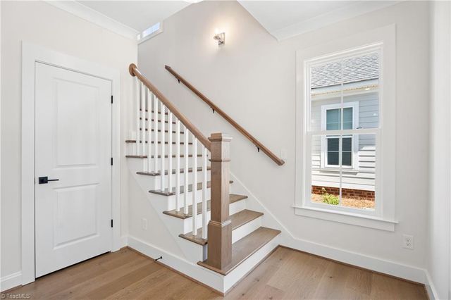 911 Eucalyptus Court, Winston-salem, NC 27106