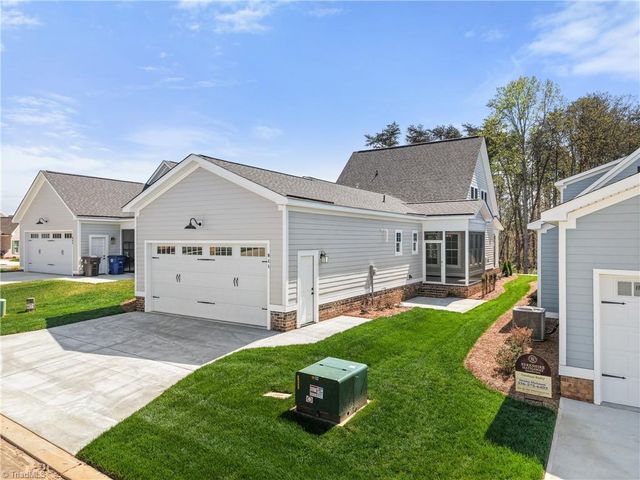 911 Eucalyptus Court, Winston-salem, NC 27106