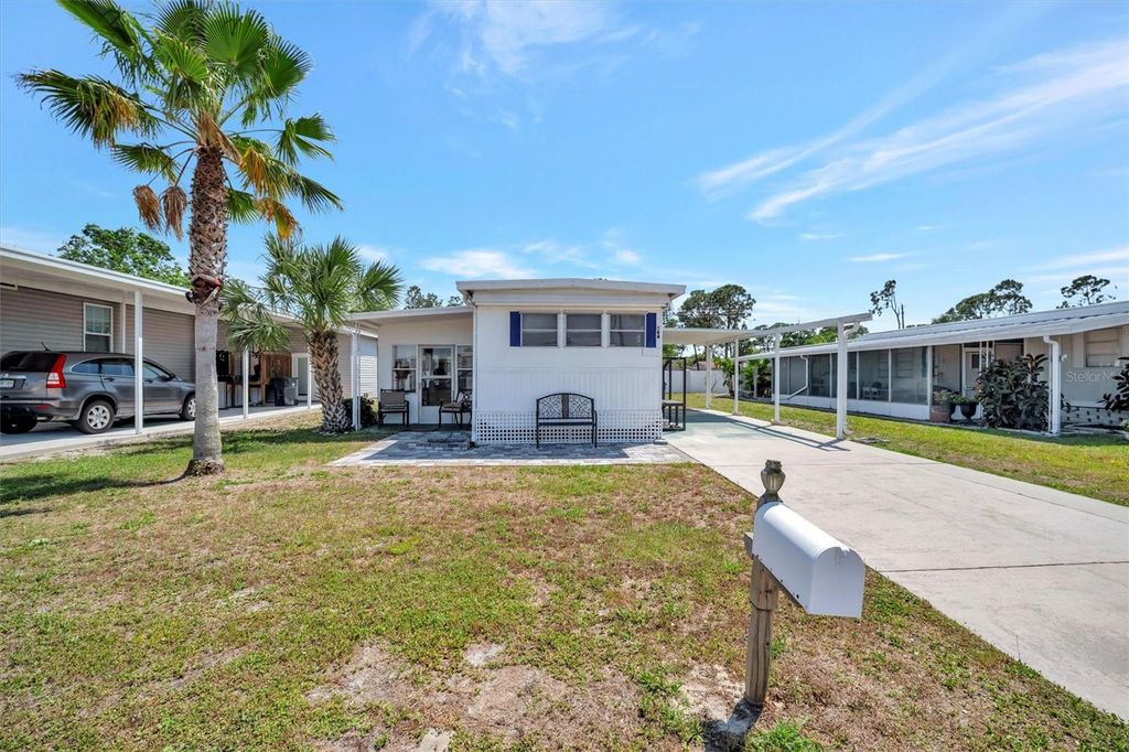 Image 2 of property listing at 264 S PORT ROYAL LANE, Apollo Beach, FL 33572