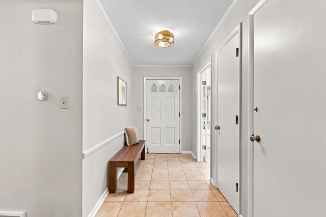3795 Surrey Hill Place, Upper Arlington, OH 43220
