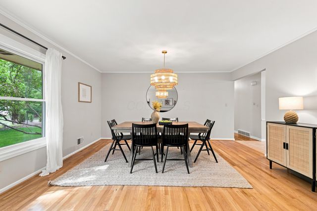 3795 Surrey Hill Place, Upper Arlington, OH 43220