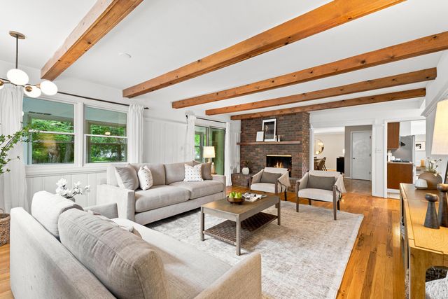 3795 Surrey Hill Place, Upper Arlington, OH 43220