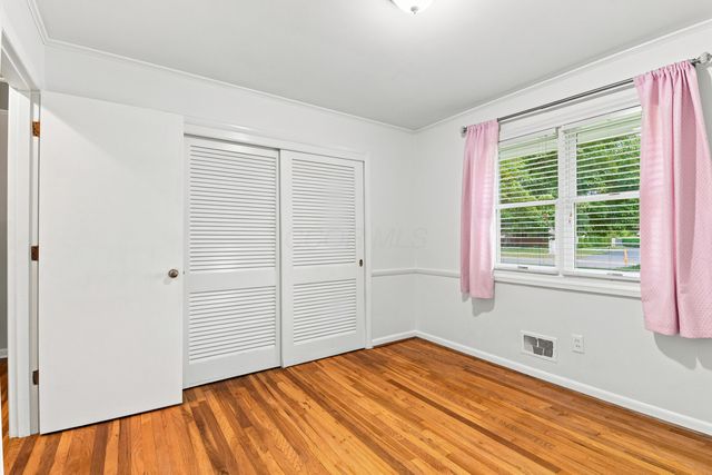 3795 Surrey Hill Place, Upper Arlington, OH 43220