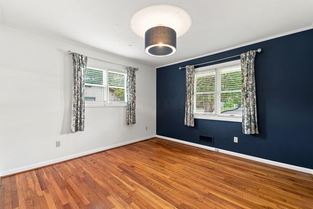 3795 Surrey Hill Place, Upper Arlington, OH 43220