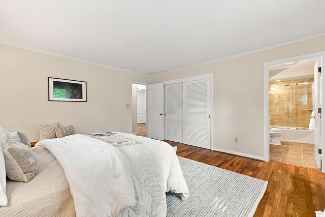3795 Surrey Hill Place, Upper Arlington, OH 43220
