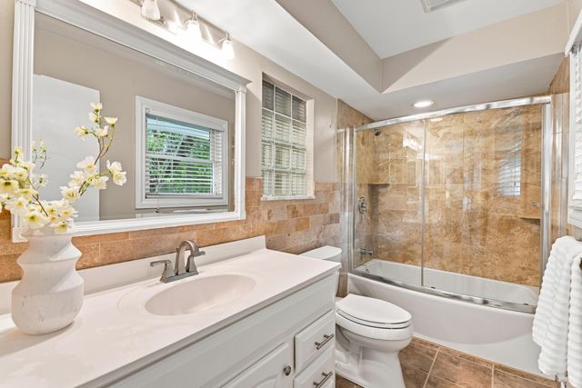 3795 Surrey Hill Place, Upper Arlington, OH 43220