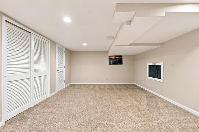 3795 Surrey Hill Place, Upper Arlington, OH 43220