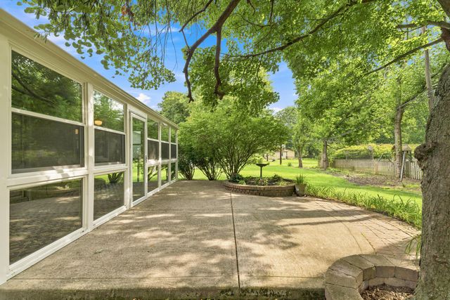 3795 Surrey Hill Place, Upper Arlington, OH 43220