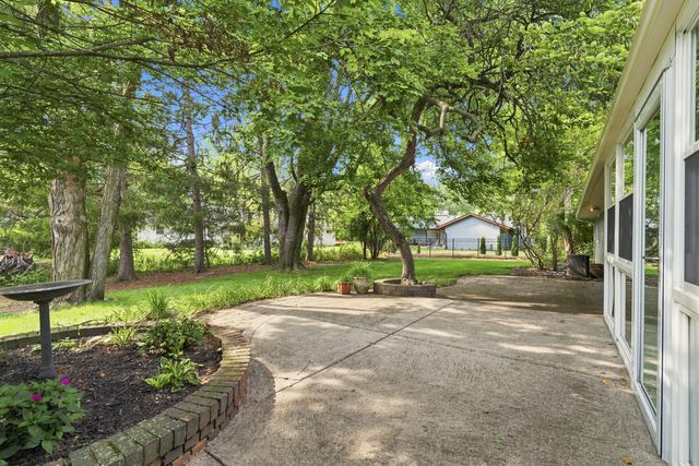 3795 Surrey Hill Place, Upper Arlington, OH 43220