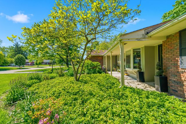 3795 Surrey Hill Place, Upper Arlington, OH 43220