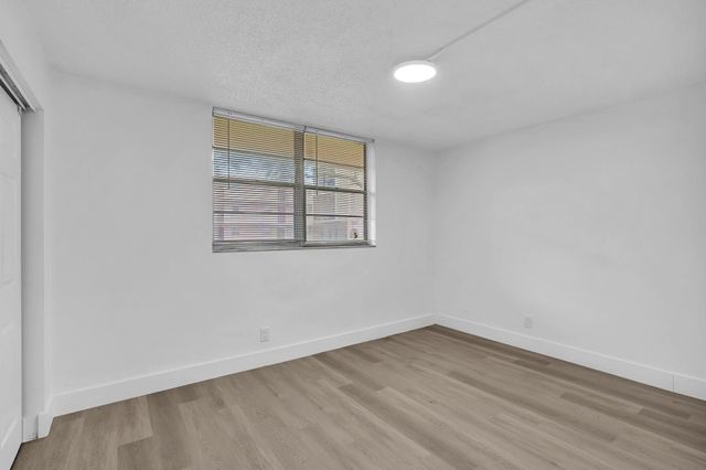 7175 Orange Drive 111H, Davie, FL 33314