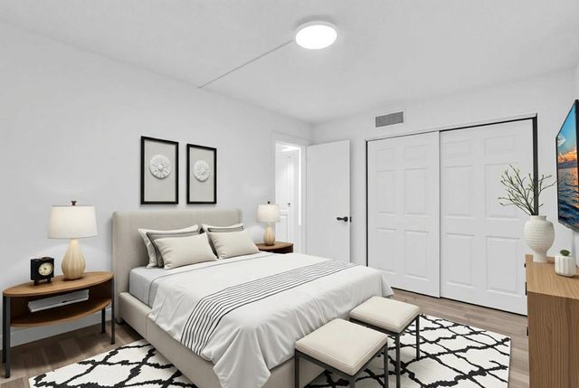 7175 Orange Drive 111H, Davie, FL 33314