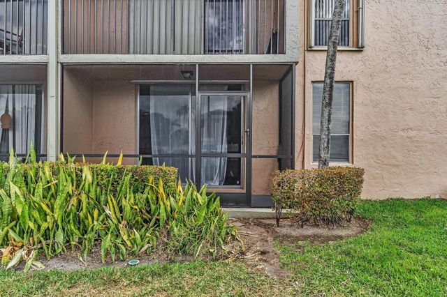 7175 Orange Drive 111H, Davie, FL 33314