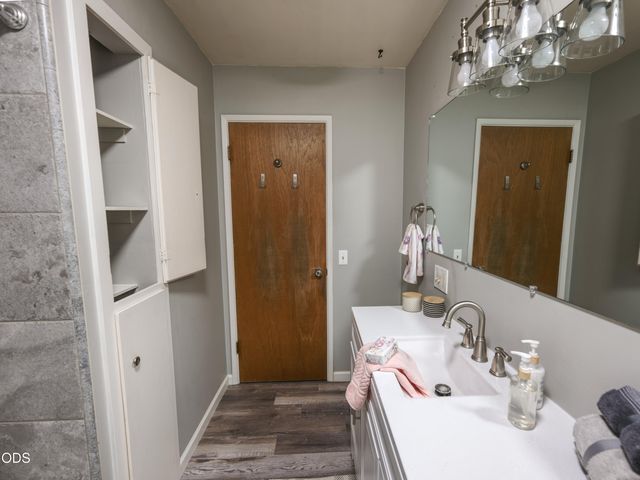 1921 Regina Way, Grants Pass, OR 97527