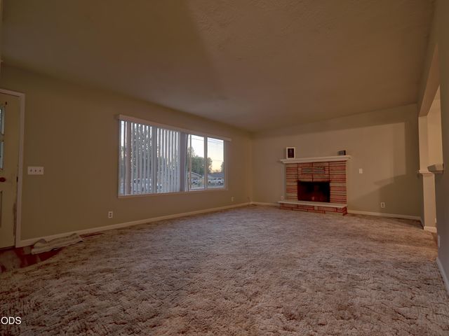 1921 Regina Way, Grants Pass, OR 97527