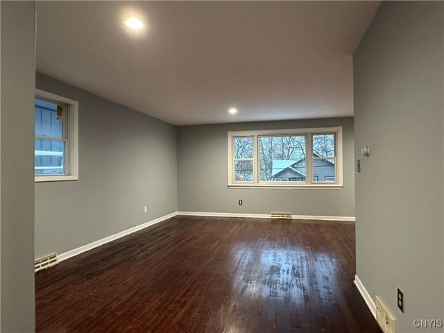 126 Delong Avenue, Syracuse, NY 13208