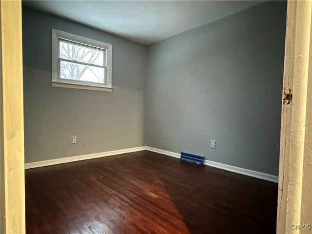 126 Delong Avenue, Syracuse, NY 13208