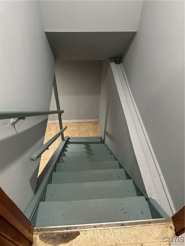 126 Delong Avenue, Syracuse, NY 13208