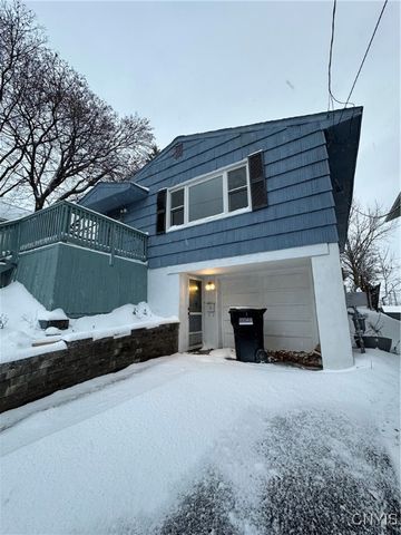 126 Delong Avenue, Syracuse, NY 13208