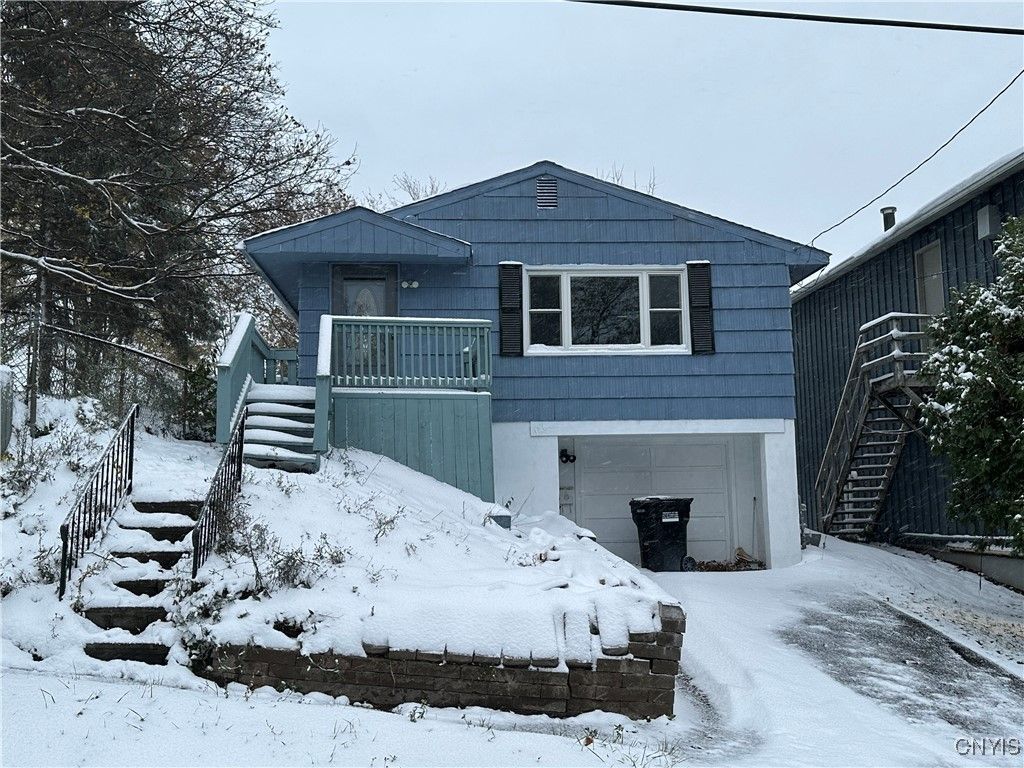 126 Delong Avenue, Syracuse, NY 13208