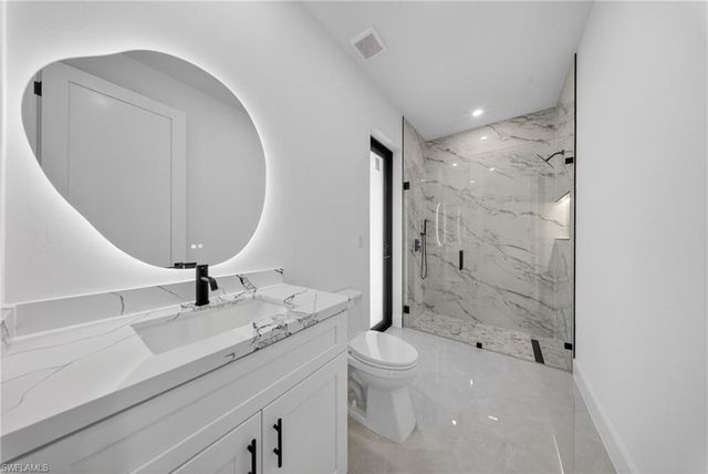 1412 NE 1st ST, Cape Coral, FL 33909