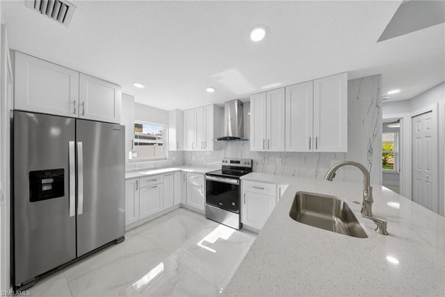 1412 NE 1st ST, Cape Coral, FL 33909