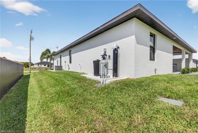 1412 NE 1st ST, Cape Coral, FL 33909