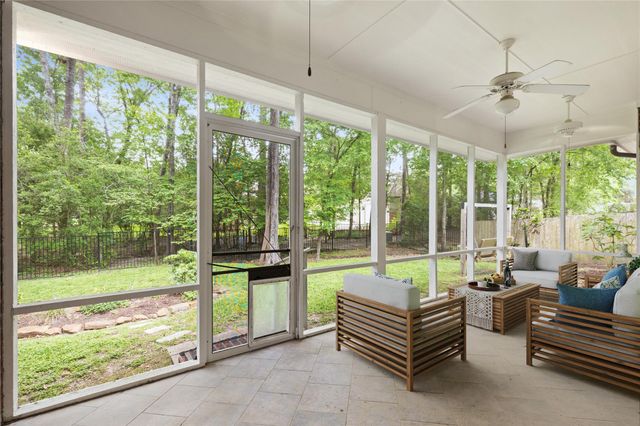 106 Lazy Springs Drive, Conroe, TX 77356