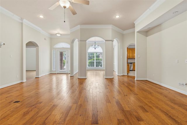 106 Lazy Springs Drive, Conroe, TX 77356