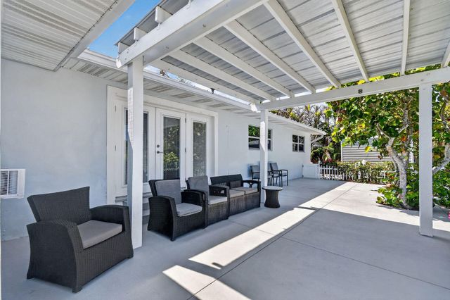 12890 SE Circle Drive, Hobe Sound, FL 33455