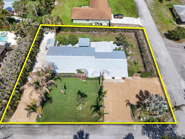 12890 SE Circle Drive, Hobe Sound, FL 33455