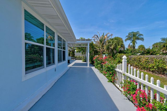 12890 SE Circle Drive, Hobe Sound, FL 33455