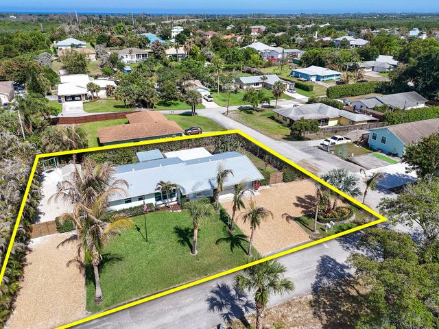 12890 SE Circle Drive, Hobe Sound, FL 33455