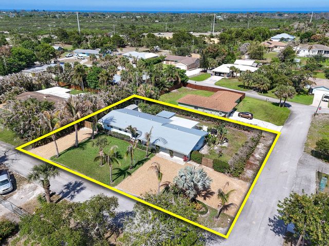 12890 SE Circle Drive, Hobe Sound, FL 33455