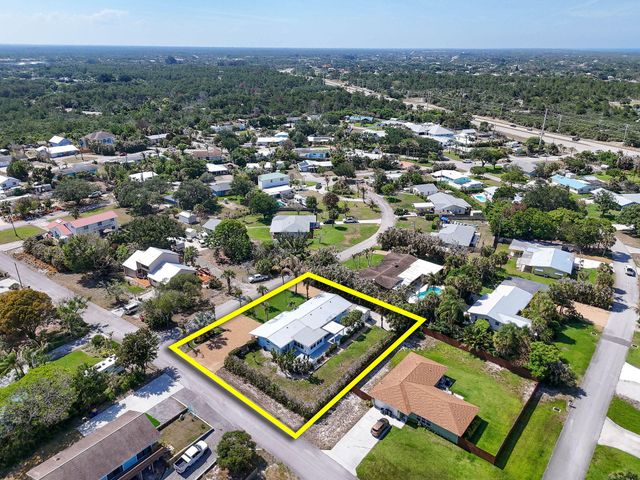 12890 SE Circle Drive, Hobe Sound, FL 33455