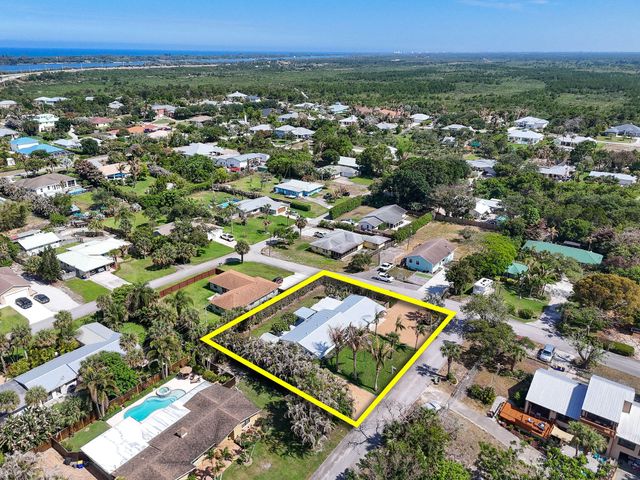 12890 SE Circle Drive, Hobe Sound, FL 33455
