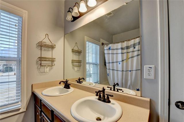 1331 Park Pass Way, Suwanee, GA 30024